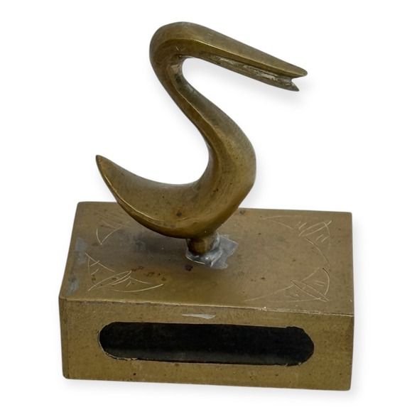 Vintage Brass Pelican Matchbox Holder Safe Mid-Century Desk Lounge Accessory - Picture 8 of 12
